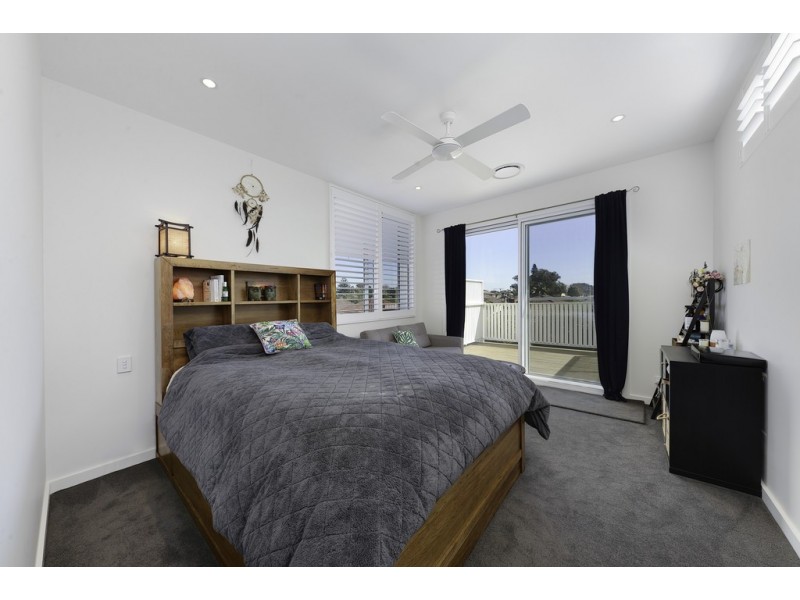 24 Middlemiss Street, Mascot NSW 2020