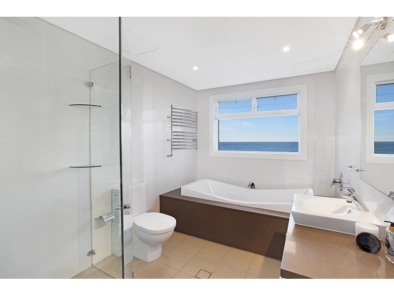 37 Edgecliff Avenue, South Coogee NSW 2034