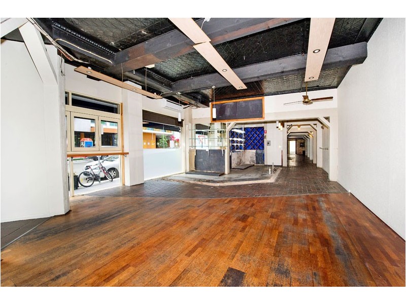 126 Anzac Pde, Kensington NSW 2033