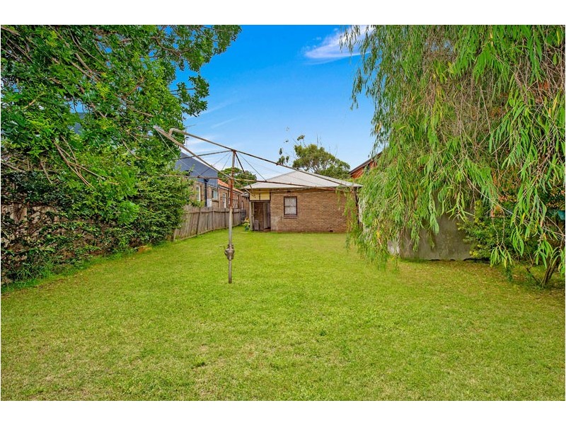 8 Clifton Road, Clovelly NSW 2031