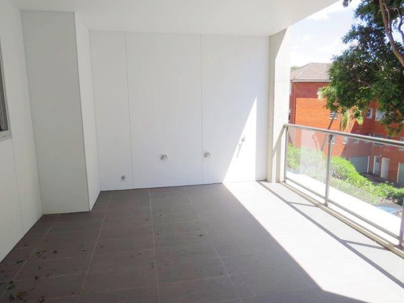 8/23 Byron Street, Coogee NSW 2034