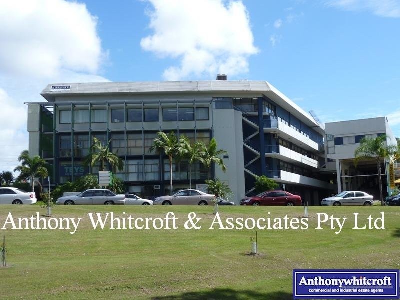 2 GREEN GLEN ROAD, Ashmore QLD 4214