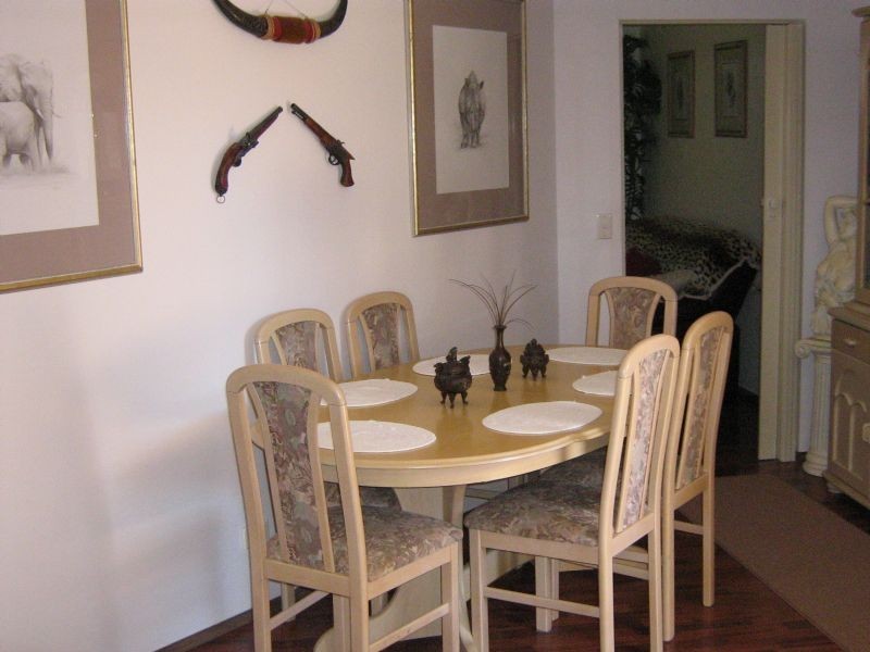 17 Sue Court, Highland Park QLD 4211