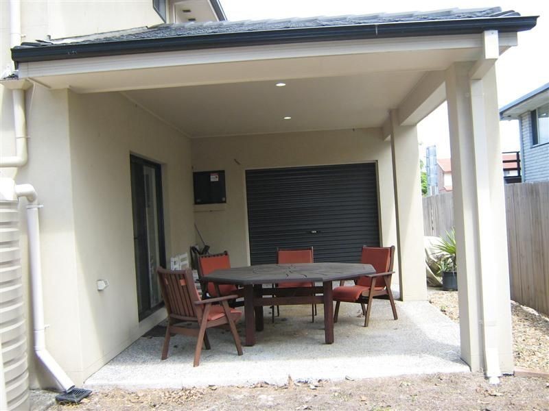 66 Nerang Broadbeach Road, Nerang QLD 4211
