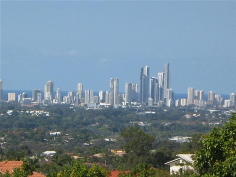 90 Kincaid Drive, Highland Park QLD 4211