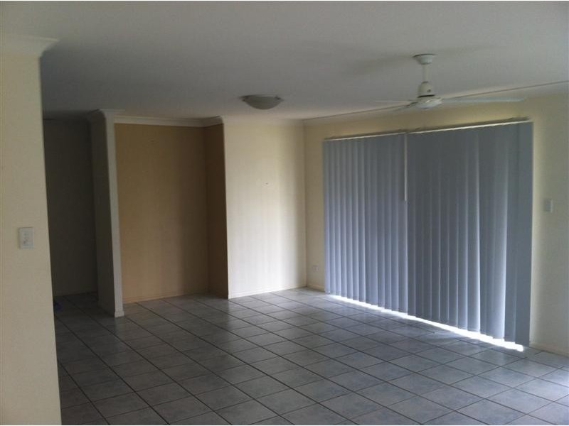 3 Sandhurst Cr, Upper Coomera QLD 4209