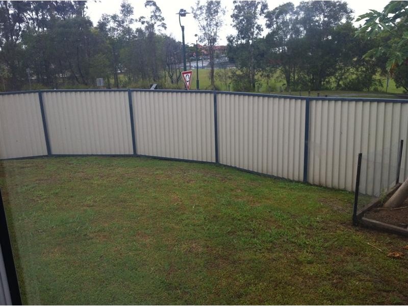 3 Sandhurst Cr, Upper Coomera QLD 4209