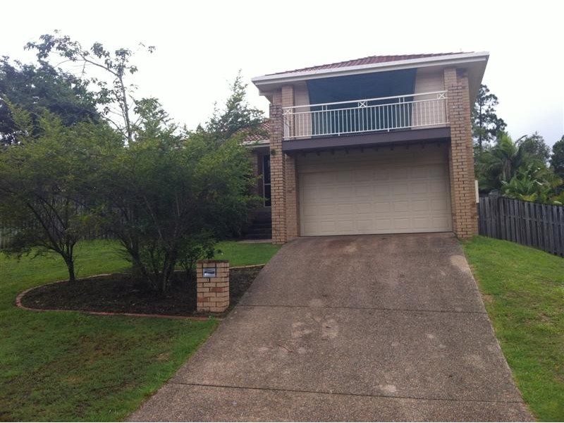 11 Mussau Street, Pacific Pines QLD 4211