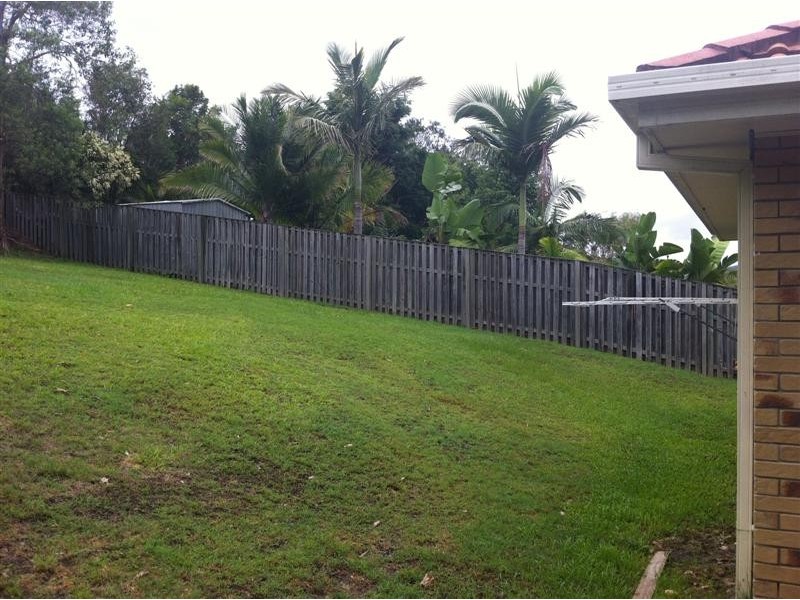 11 Mussau Street, Pacific Pines QLD 4211