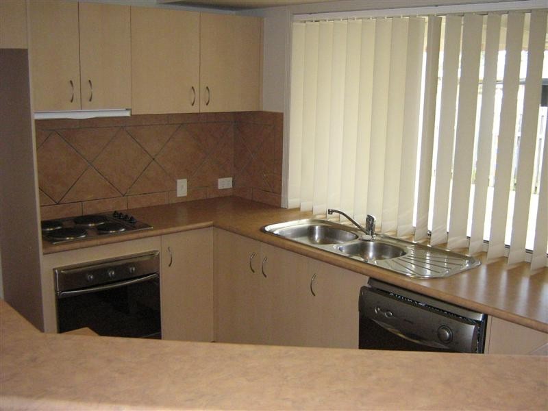 3 Meadow Way, Upper Coomera QLD 4209