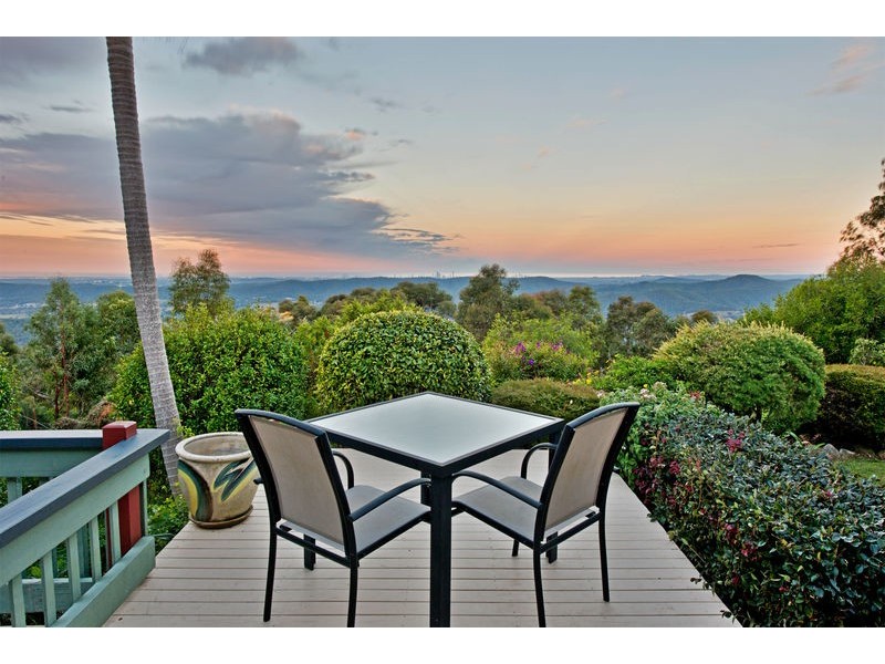 25 Leona Court, Tamborine Mountain QLD 4272