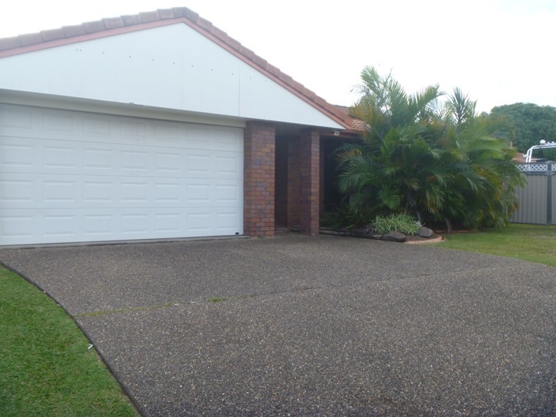 11 Balranald Court, Helensvale QLD 4212