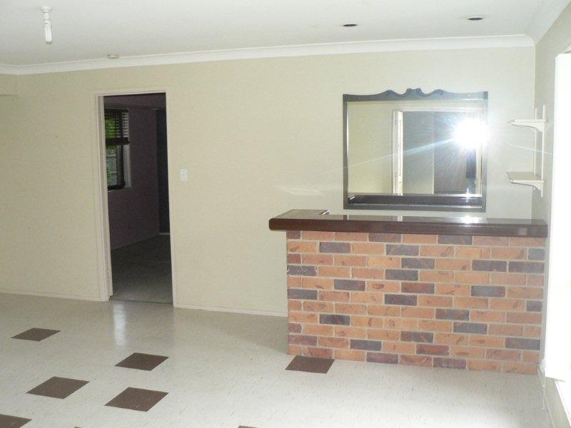 11 Balranald Court, Helensvale QLD 4212