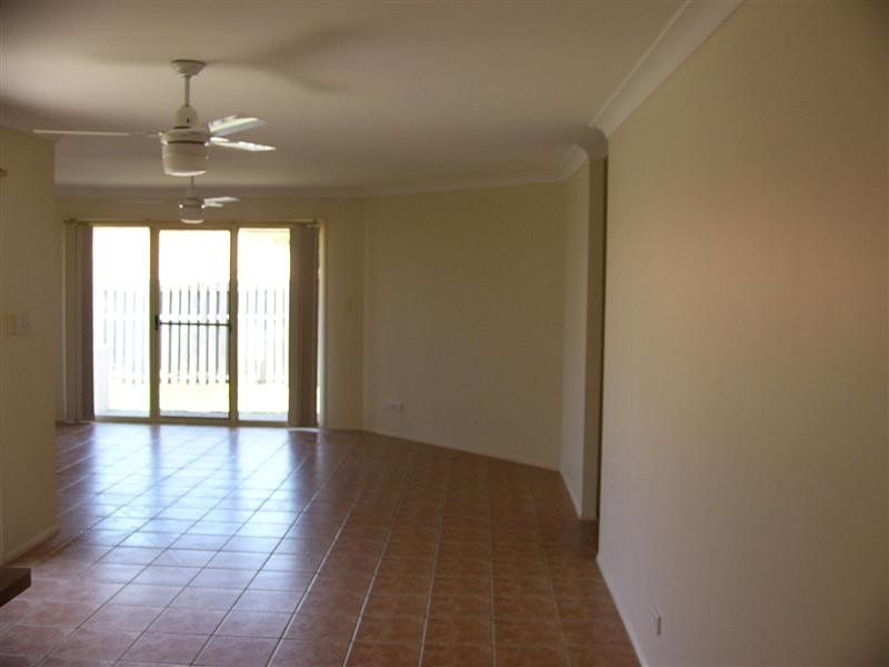 25 Dunedin Close, Merrimac QLD 4226