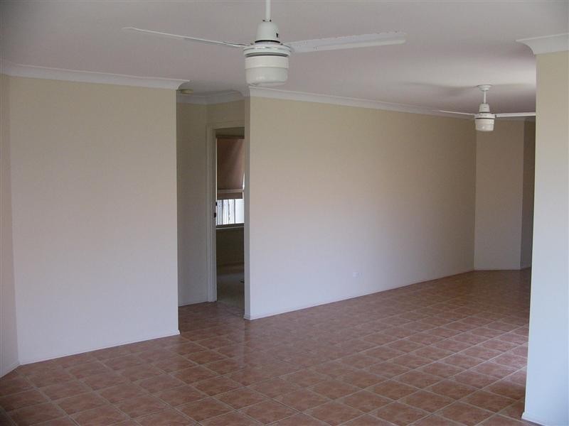 25 Dunedin Close, Merrimac QLD 4226