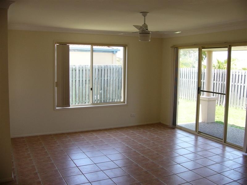 25 Dunedin Close, Merrimac QLD 4226