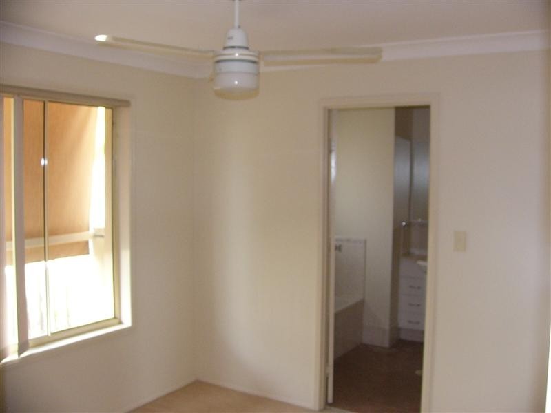 25 Dunedin Close, Merrimac QLD 4226