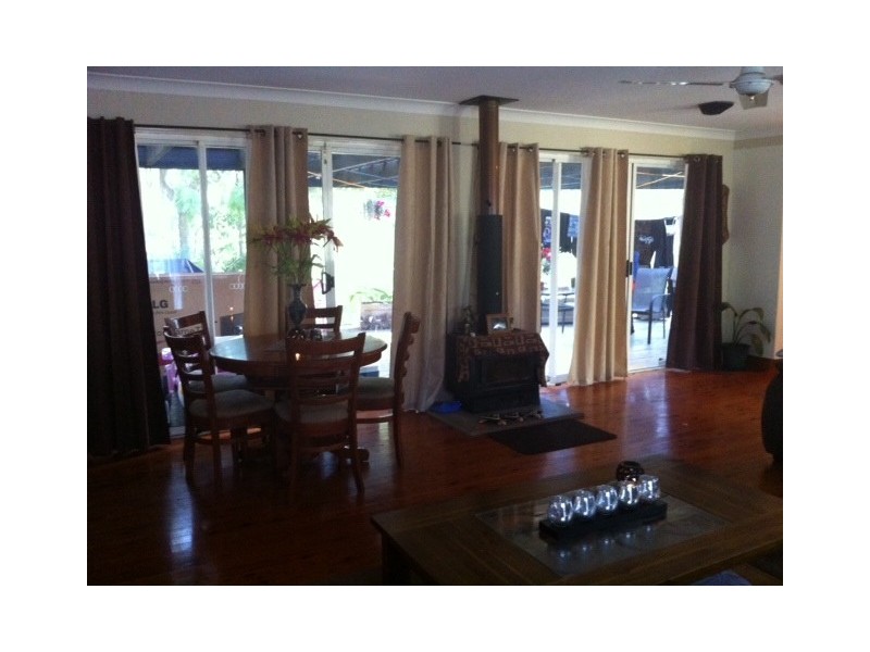 127 Castle Hill Drive North, Nerang QLD 4211