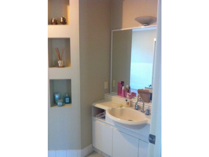 127 Castle Hill Drive North, Nerang QLD 4211