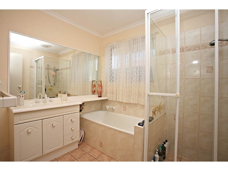 11 Silverash, Oxenford QLD 4210