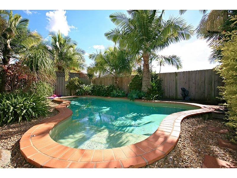 11 Silverash, Oxenford QLD 4210