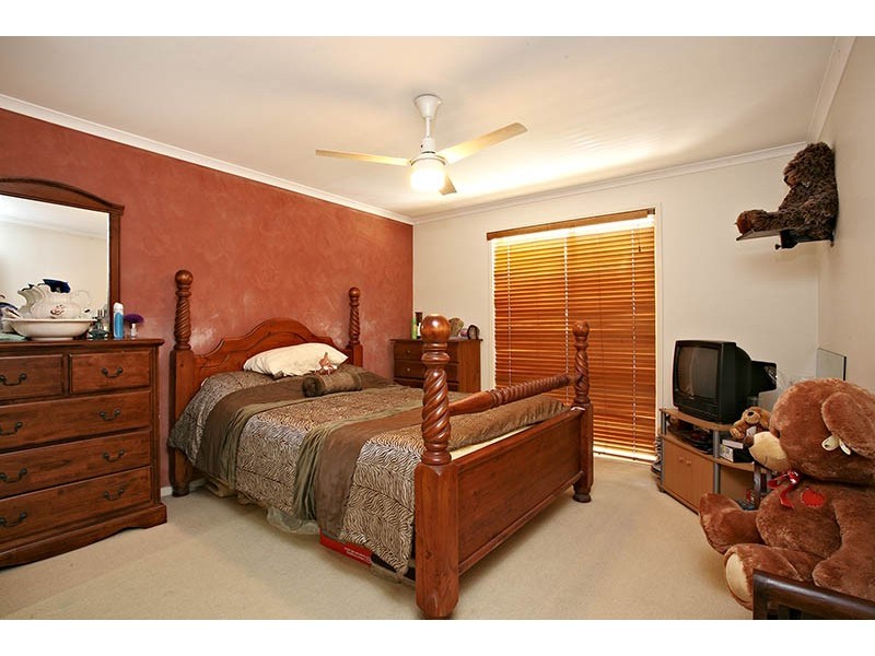 11 Silverash, Oxenford QLD 4210