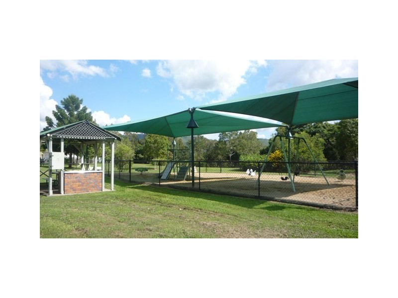 11 Silverash, Oxenford QLD 4210