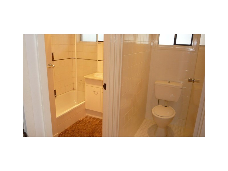 10 BATHURST STREET, Helensvale QLD 4212