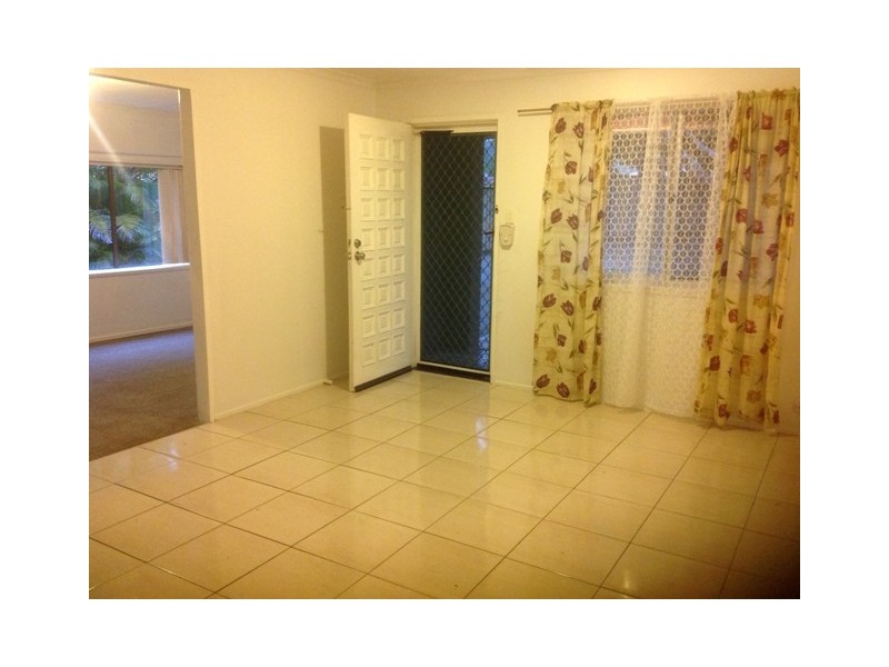 74 Parkes Drive, Helensvale QLD 4212