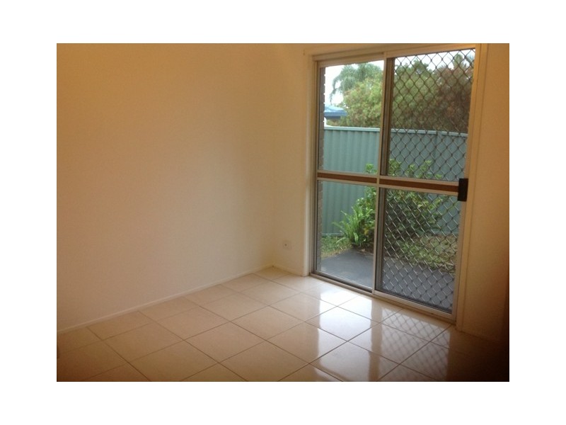 74 Parkes Drive, Helensvale QLD 4212