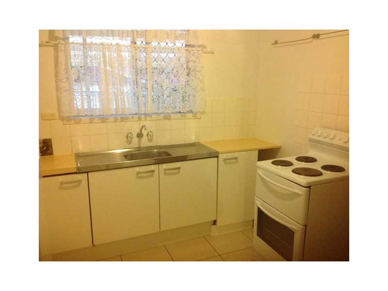 74 Parkes Drive, Helensvale QLD 4212