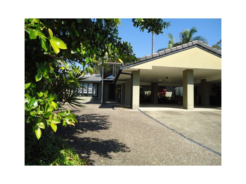 10 Bathurst Court, Helensvale QLD 4212