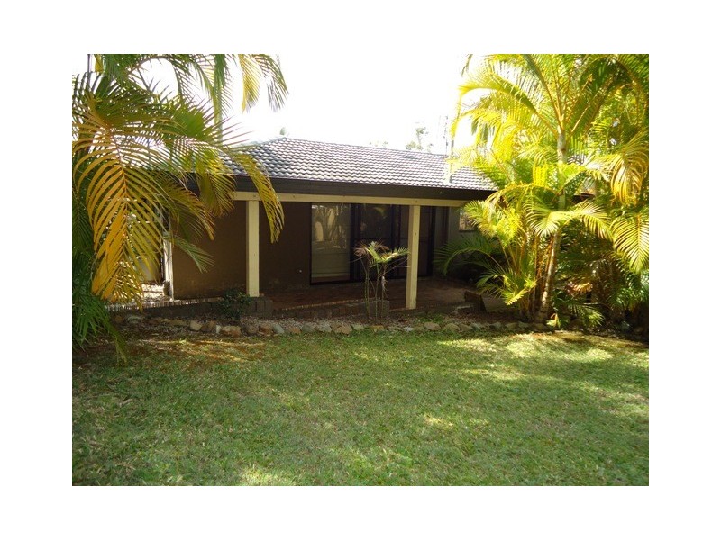 10 Bathurst Court, Helensvale QLD 4212