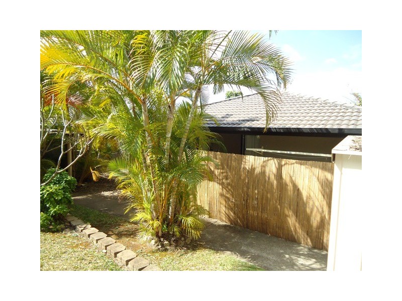 10 Bathurst Court, Helensvale QLD 4212