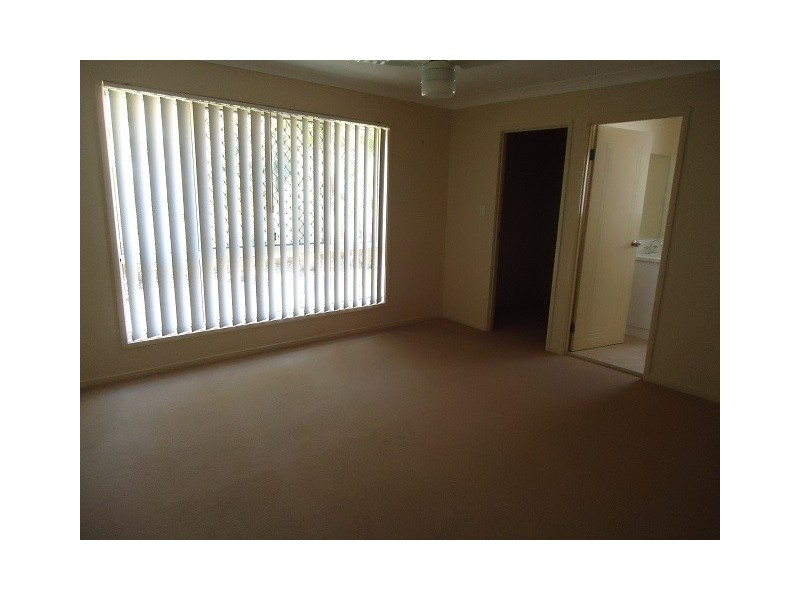 1 Tralee Court, Carrara QLD 4211