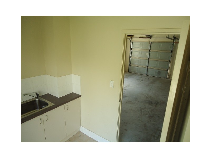 1 Tralee Court, Carrara QLD 4211