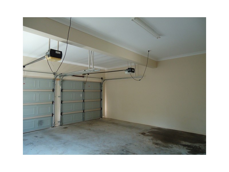 1 Tralee Court, Carrara QLD 4211