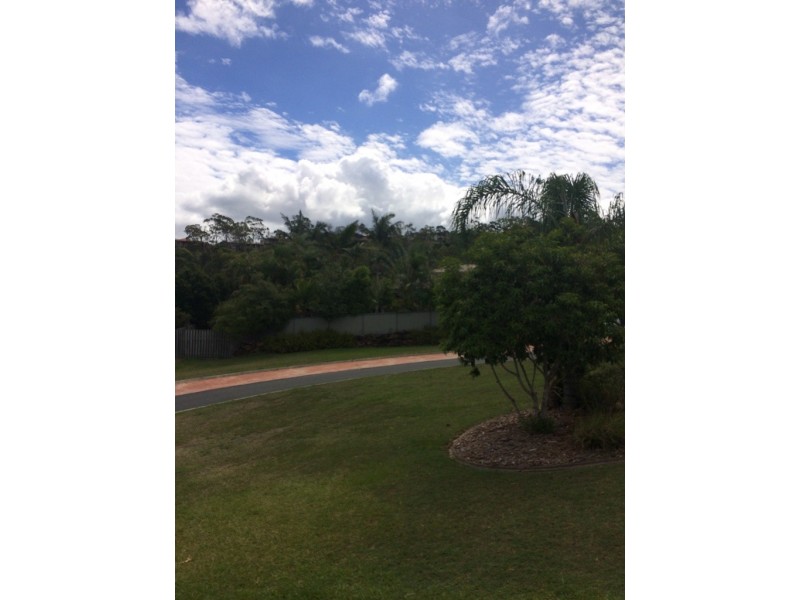 4 NAPIDO LANE, Pacific Pines QLD 4211