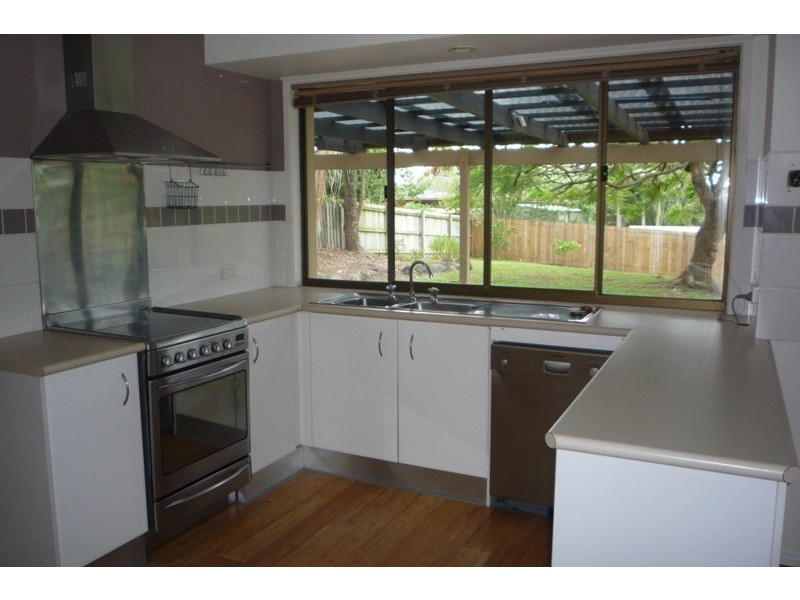 27 Jesmond Road, Helensvale QLD 4212