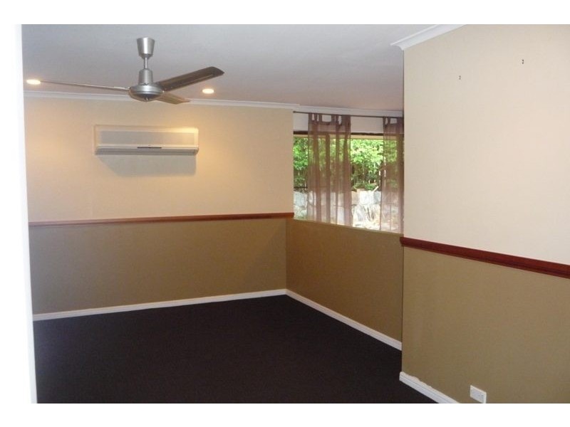 27 Jesmond Road, Helensvale QLD 4212