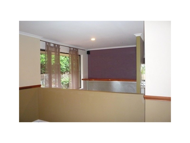 27 Jesmond Road, Helensvale QLD 4212