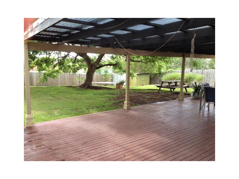 27 Jesmond Road, Helensvale QLD 4212