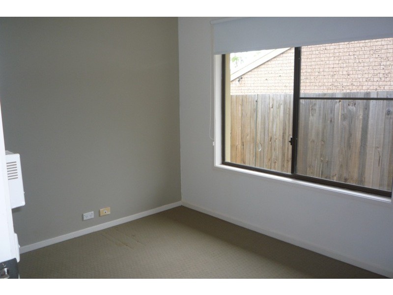 27 Jesmond Road, Helensvale QLD 4212