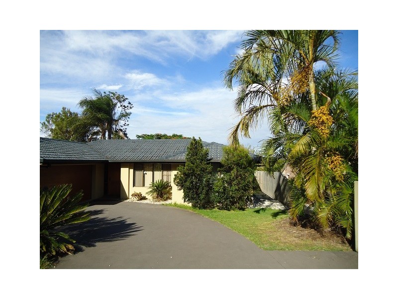 27 Jesmond Road, Helensvale QLD 4212