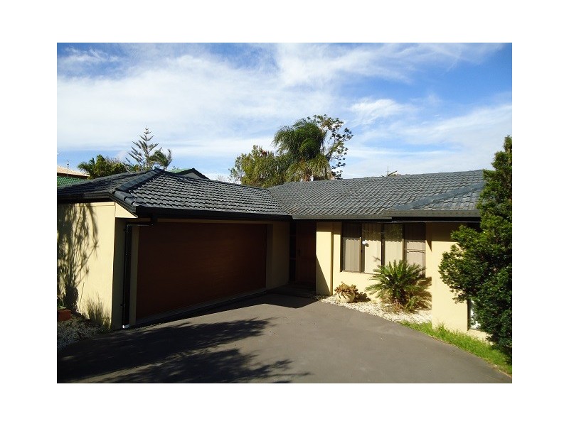 27 Jesmond Road, Helensvale QLD 4212
