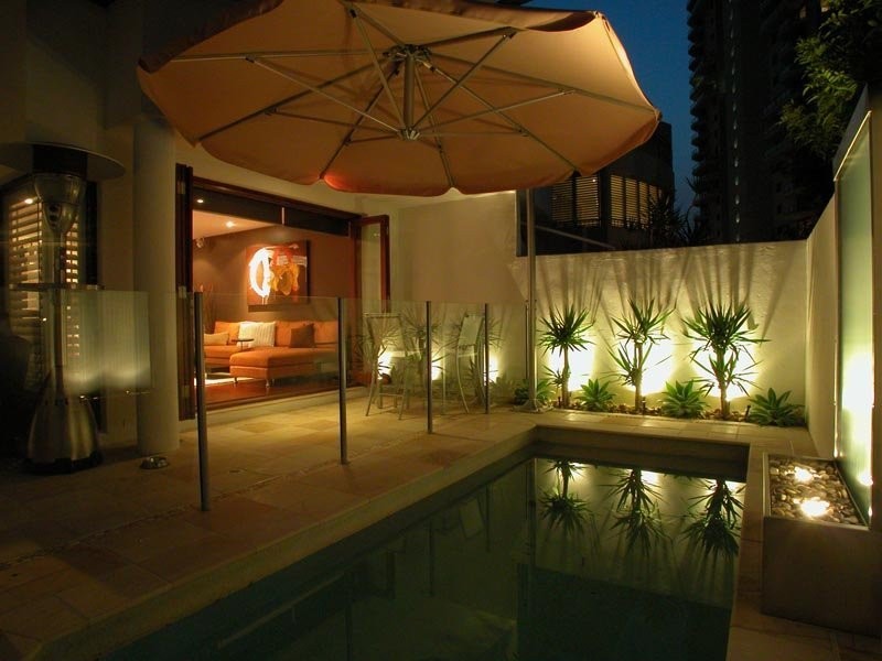 2/3 Mountbatten Avenue, Main Beach QLD 4217