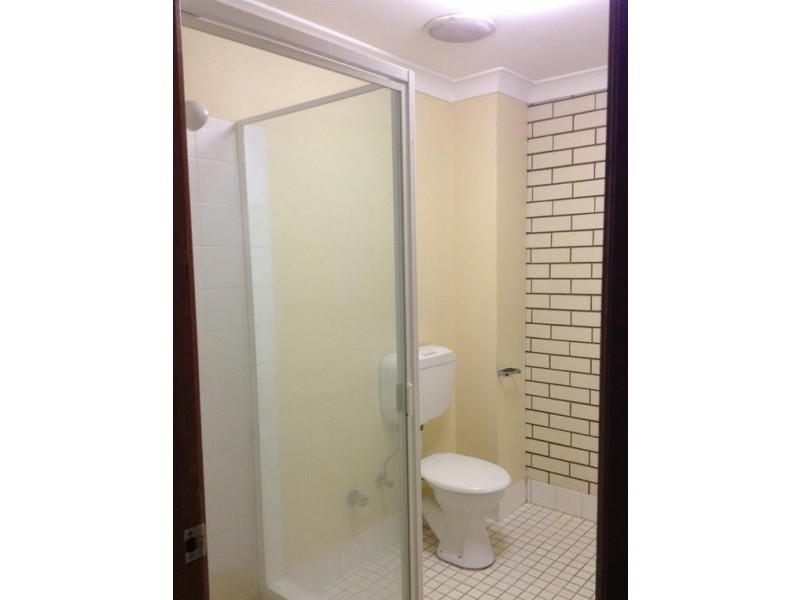 4/9 Christina Court, Mermaid Waters QLD 4218