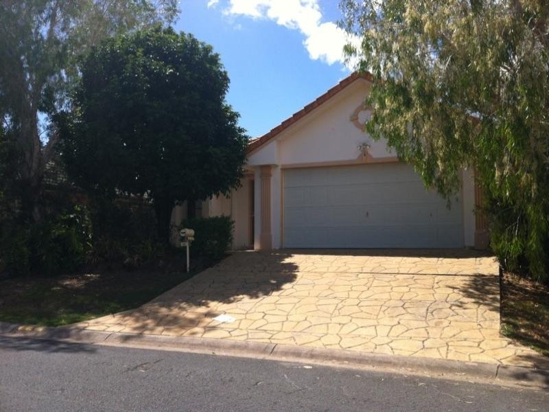 16 Kingarry Circuit, Merrimac QLD 4226