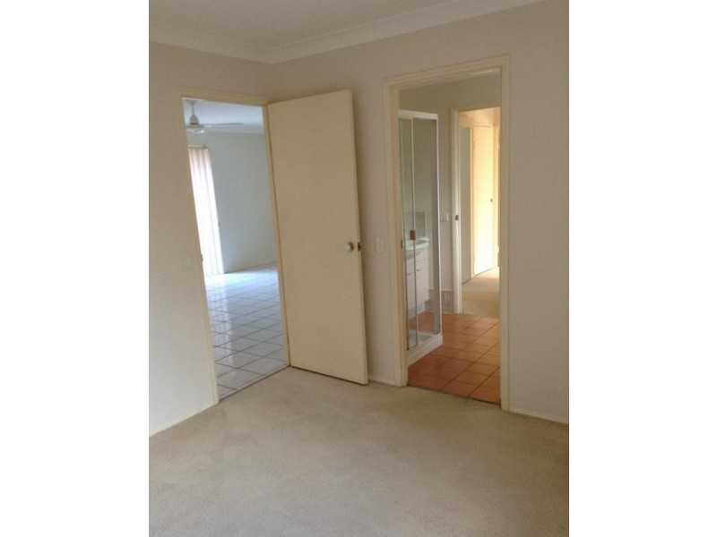 16 Kingarry Circuit, Merrimac QLD 4226