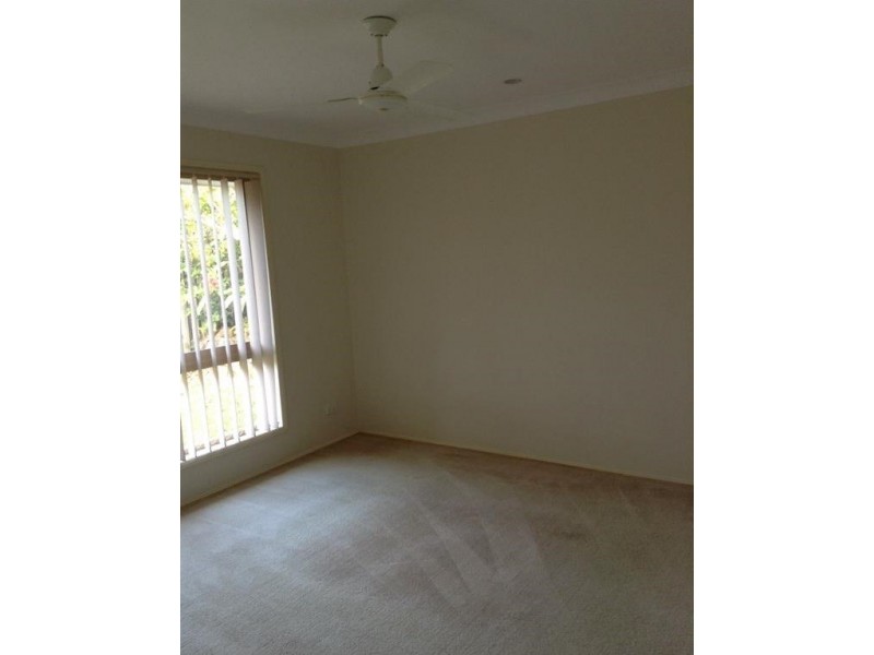 16 Kingarry Circuit, Merrimac QLD 4226